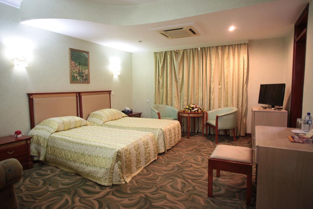 City Royal Resort Hotel Kyambogo  Quarto foto